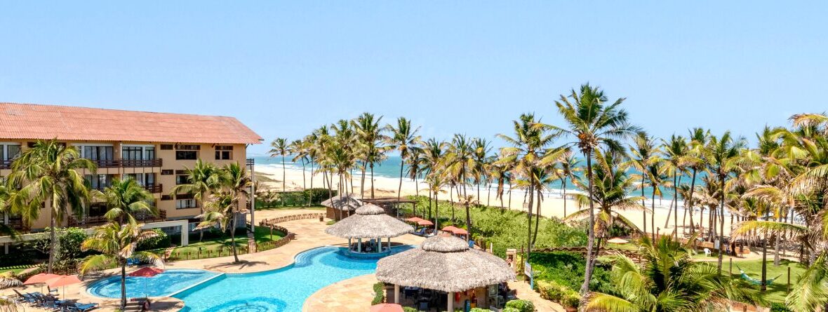 Fachada do Suites Beach Park Resort